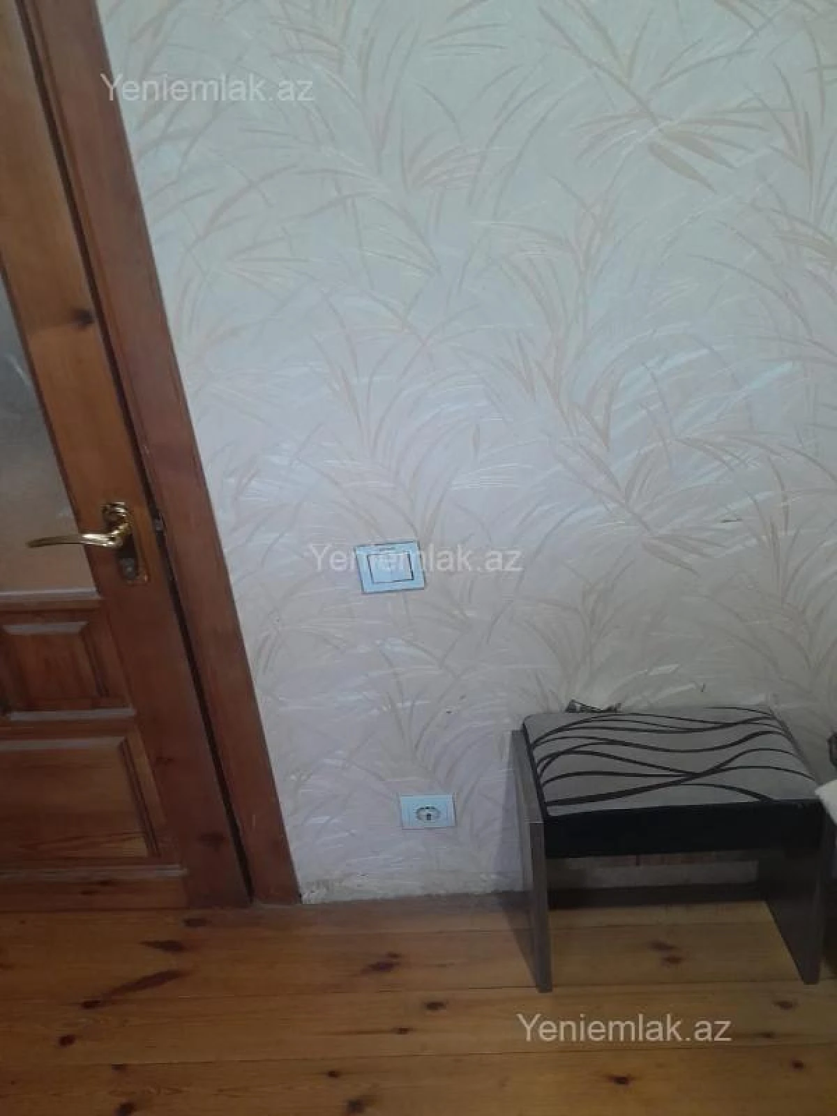 Satılır 2 otaqlı köhnə tikili 50 m²