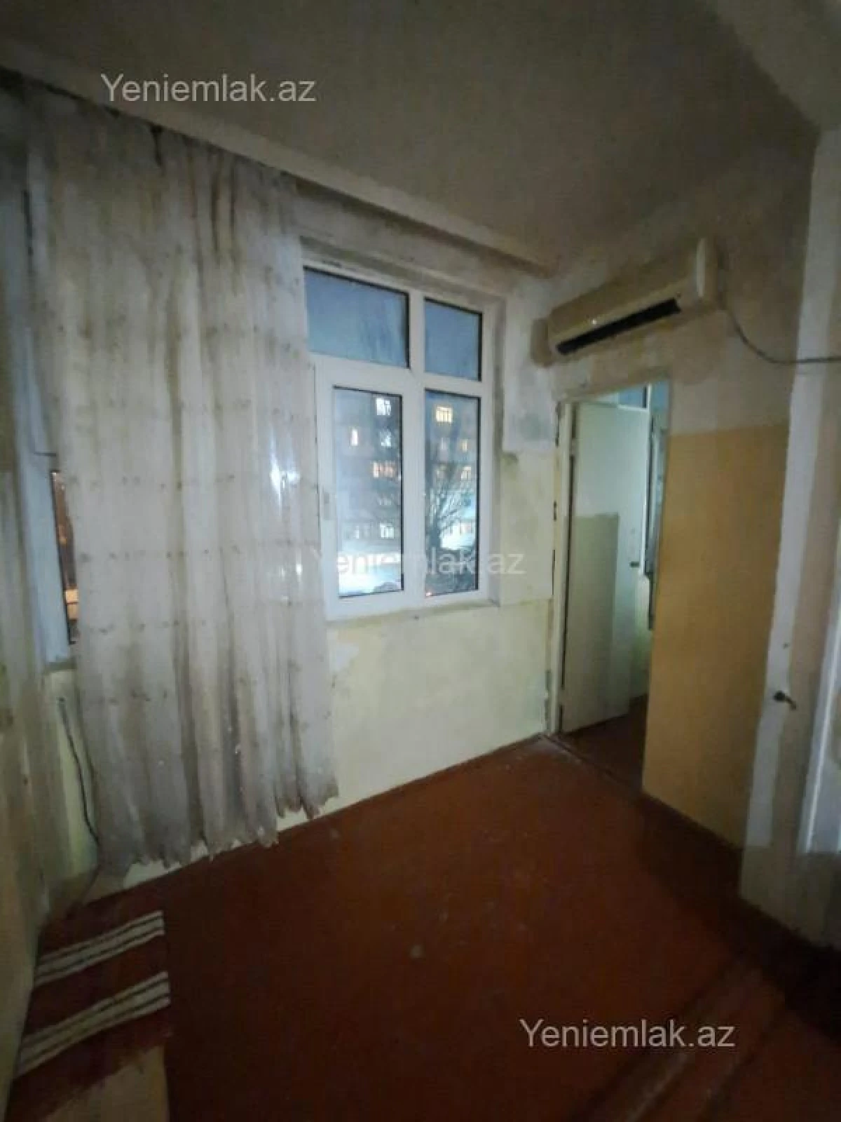 Satılır 1 otaqlı köhnə tikili 35 m²