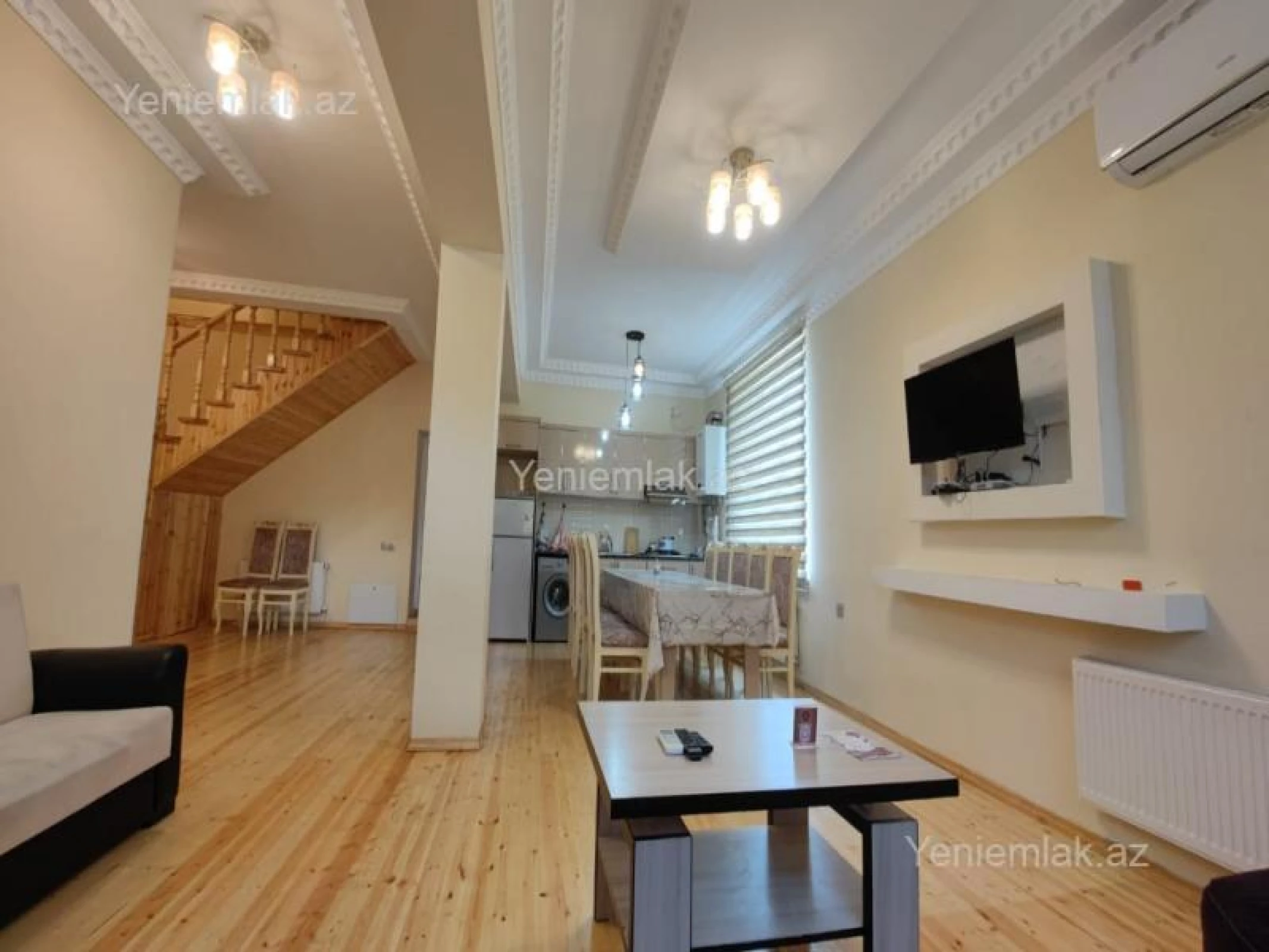 Satılır 6 otaqlı həyət evi 200 m²