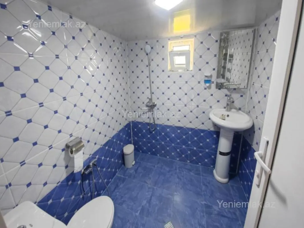 Satılır 6 otaqlı həyət evi 200 m²