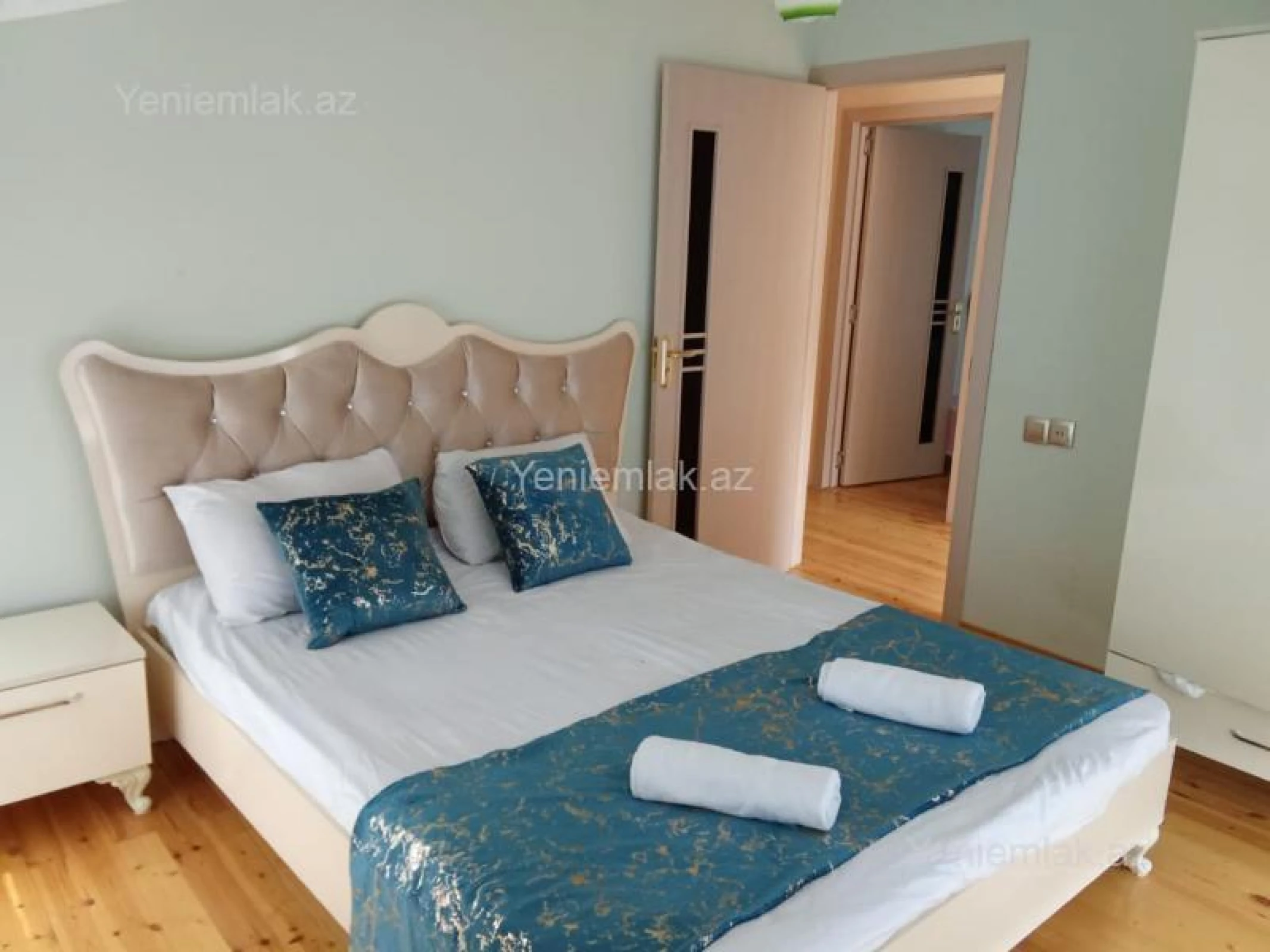 Satılır 6 otaqlı həyət evi 200 m²