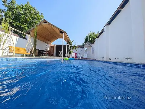 Satılır 6 otaqlı həyət evi 200 m²