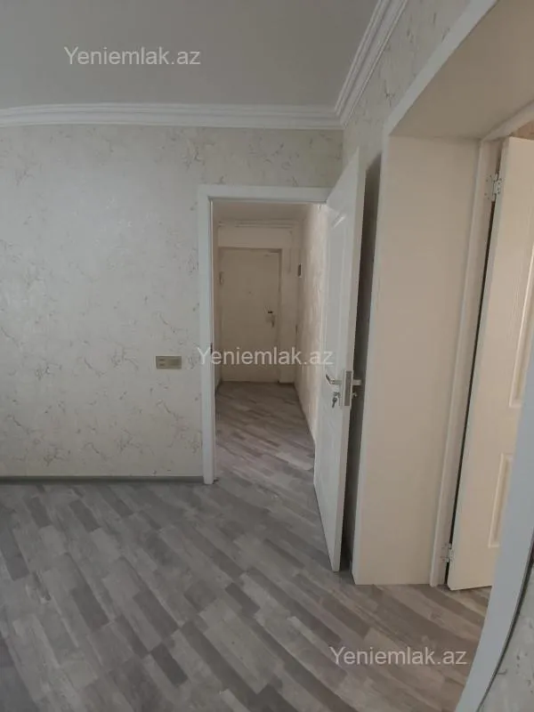 Satılır 2 otaqlı köhnə tikili 52 m²