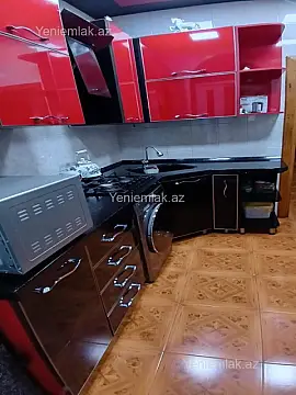 Satılır 4 otaqlı köhnə tikili 65 m²