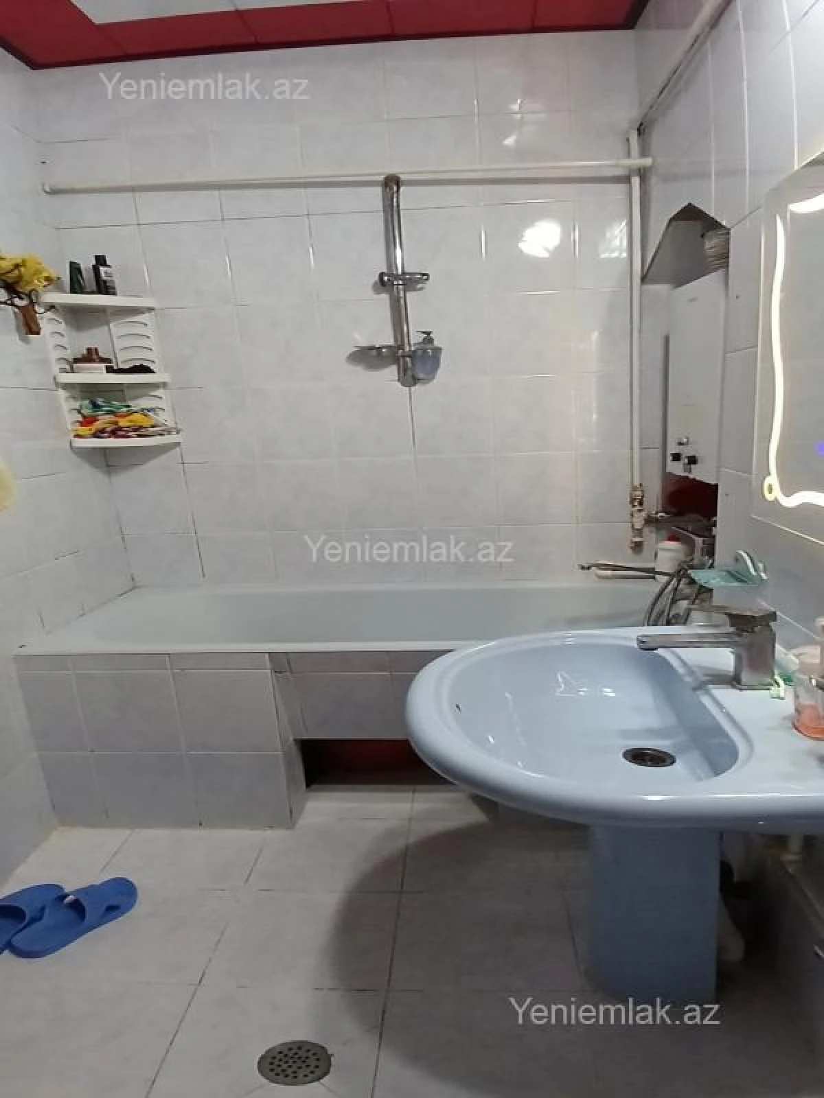 Satılır 4 otaqlı köhnə tikili 65 m²