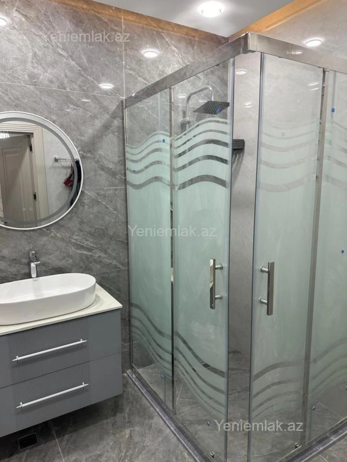 Satılır 2 otaqlı yeni tikili 92 m²