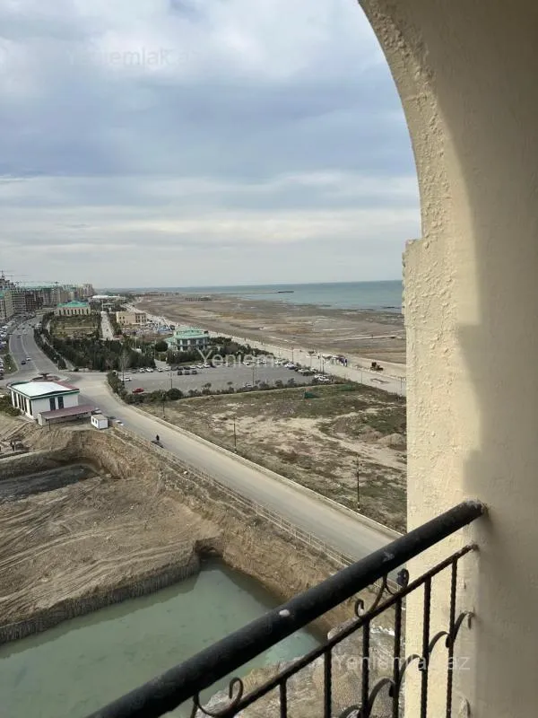 Satılır 2 otaqlı yeni tikili 92 m²