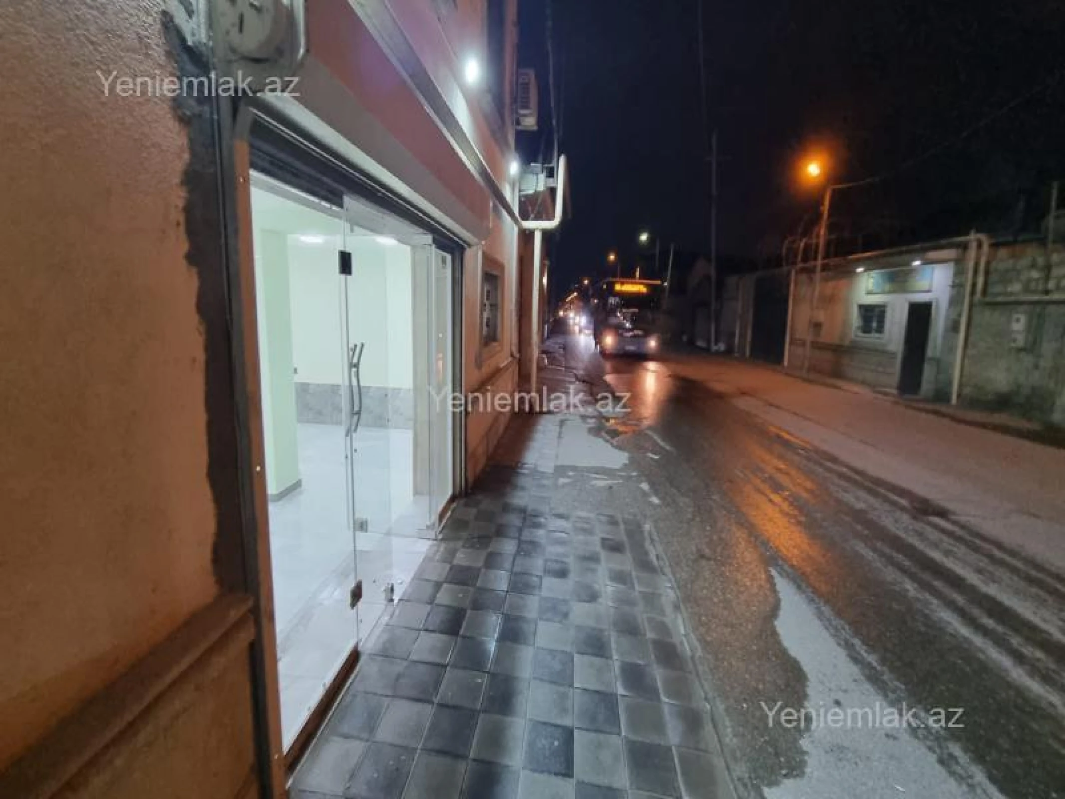Satılır 4 otaqlı həyət evi 200 m²