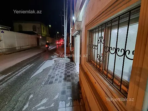 Satılır 4 otaqlı həyət evi 200 m²