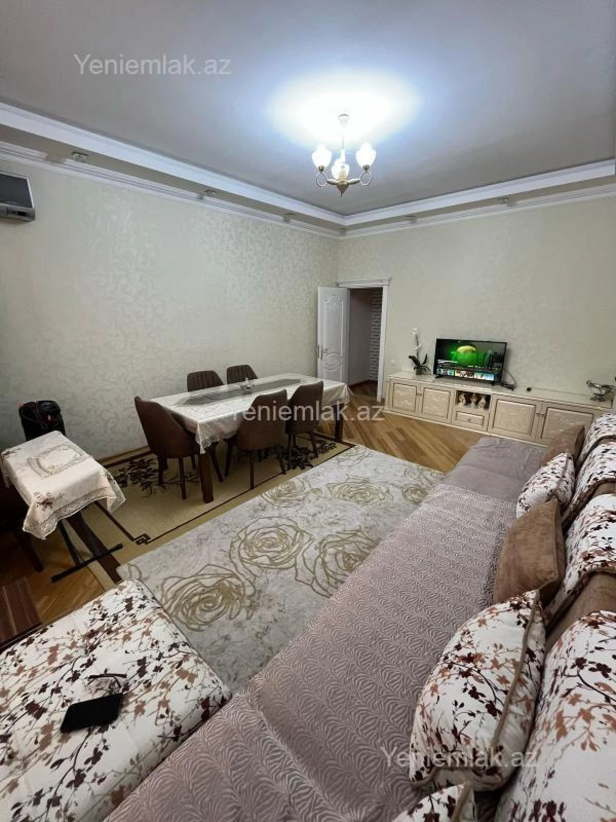 Satılır 4 otaqlı həyət evi 200 m²