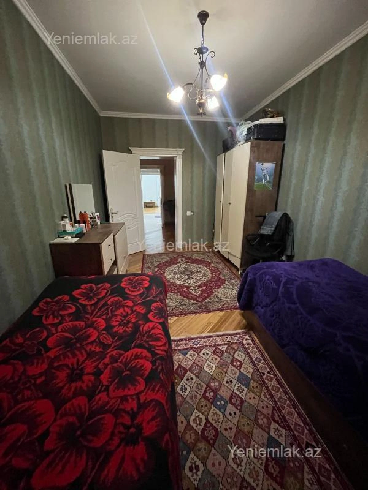 Satılır 4 otaqlı həyət evi 200 m²