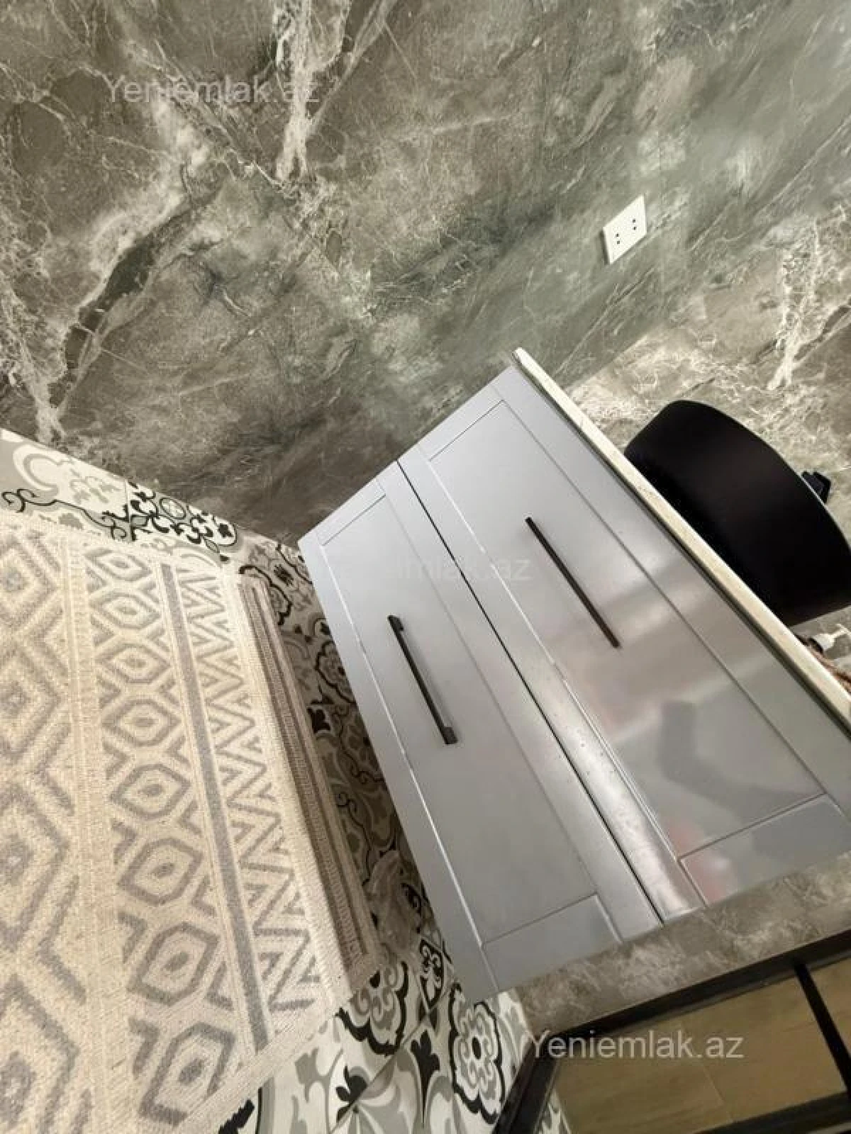 Satılır 4 otaqlı həyət evi 250 m²