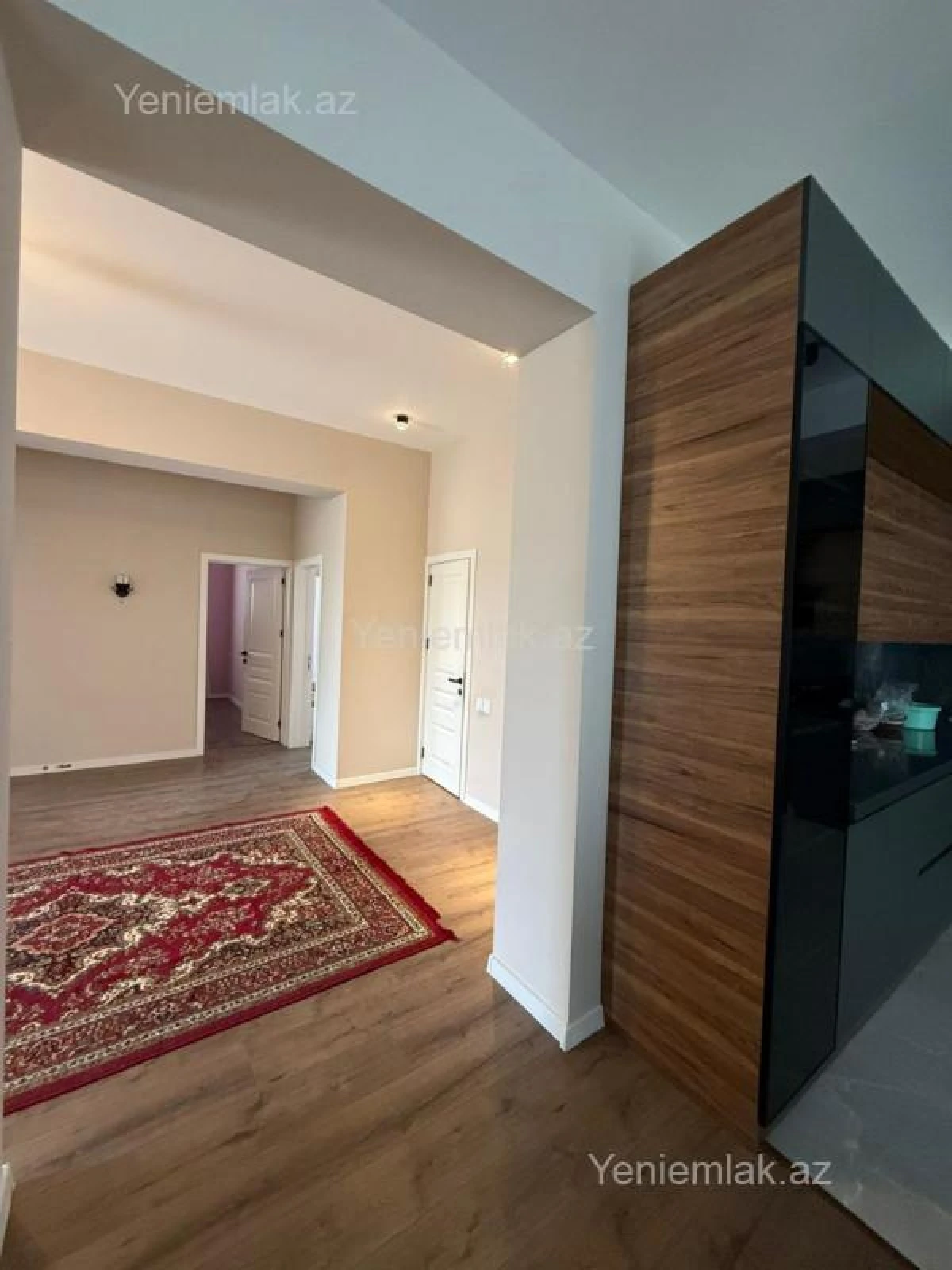 Satılır 4 otaqlı həyət evi 250 m²