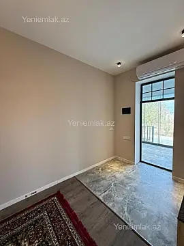 Satılır 4 otaqlı həyət evi 250 m²