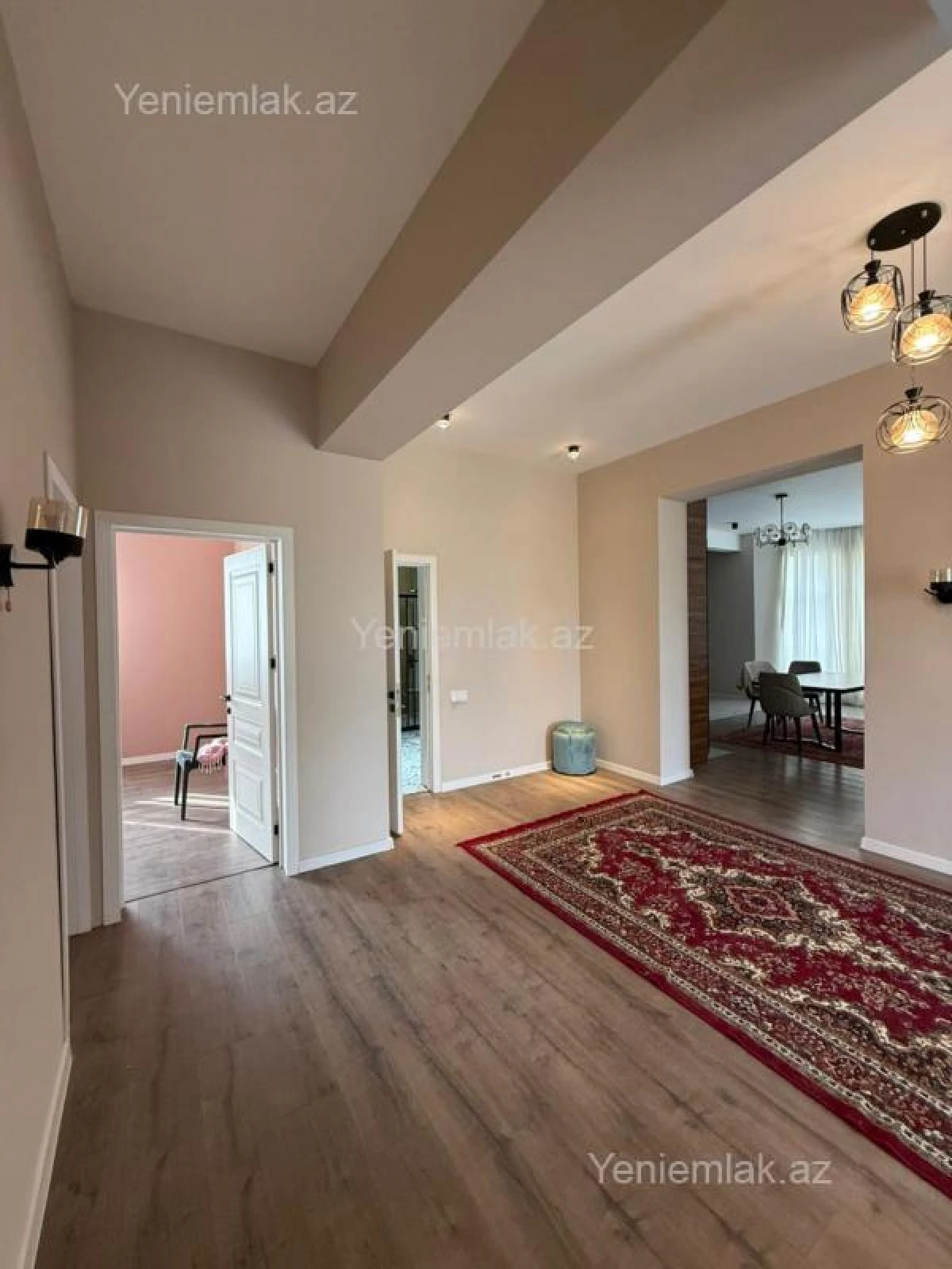 Satılır 4 otaqlı həyət evi 250 m²