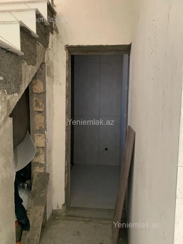 Satılır 6 otaqlı həyət evi 220 m²