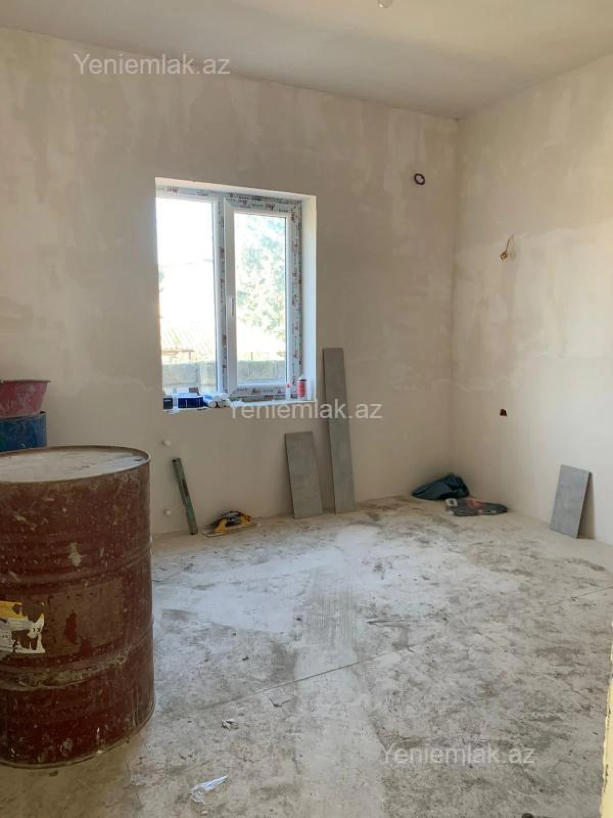 Satılır 6 otaqlı həyət evi 220 m²