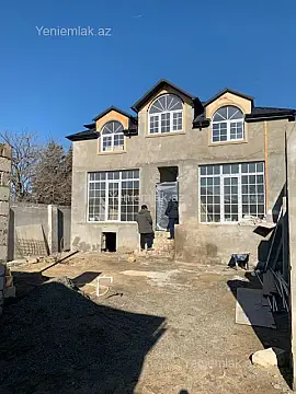 Satılır 6 otaqlı həyət evi 220 m²