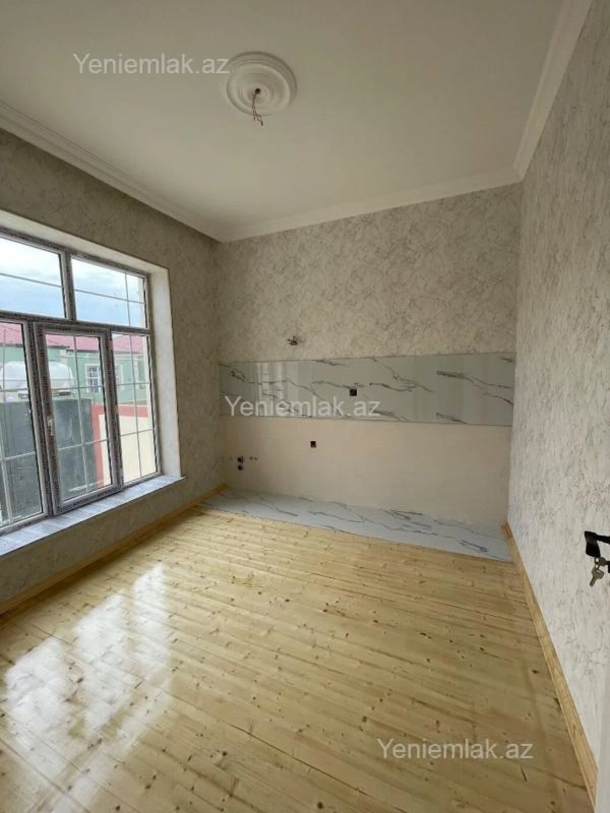 Satılır 2 otaqlı yeni tikili 50 m²