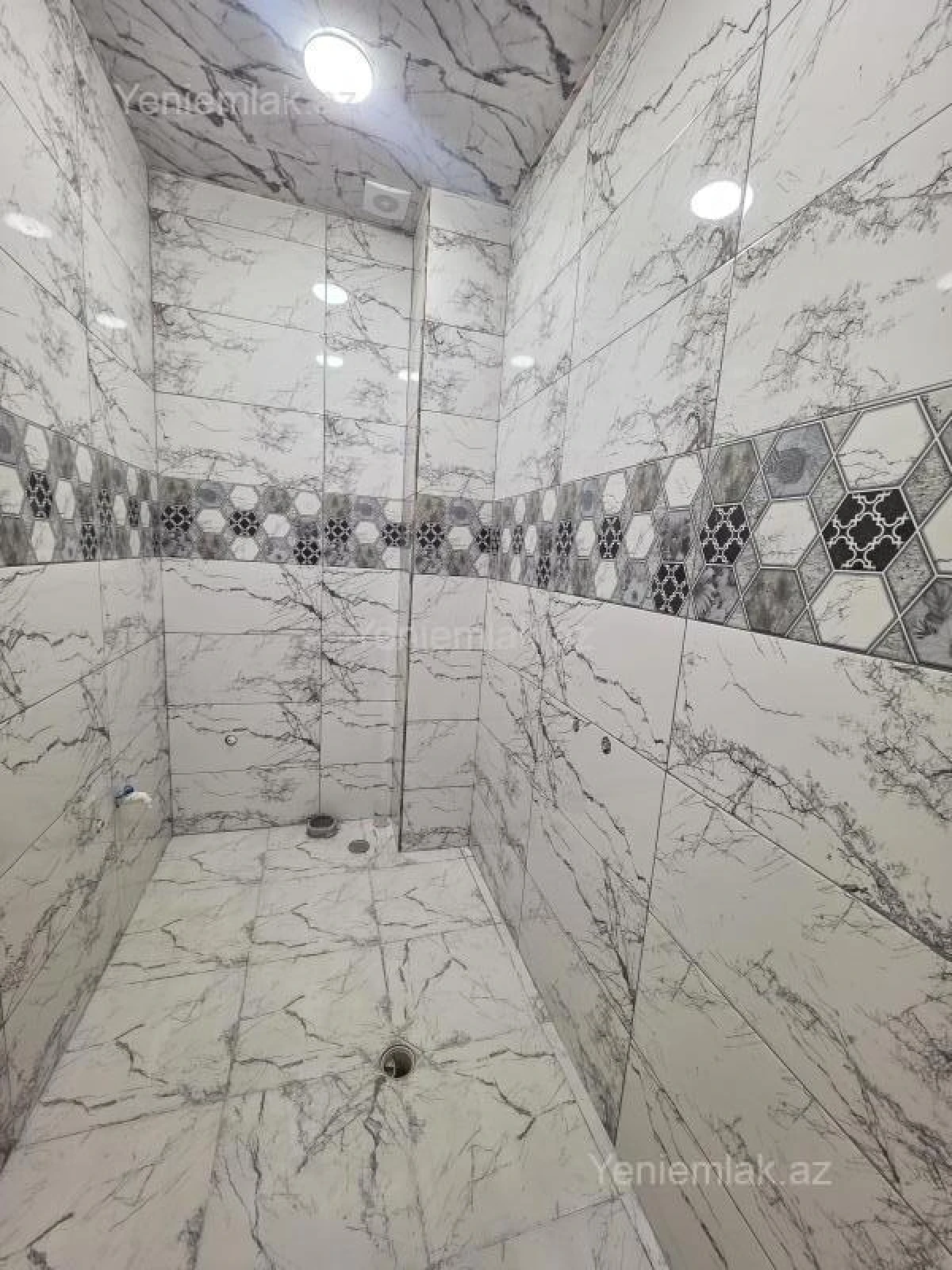 Satılır 2 otaqlı yeni tikili 60 m²