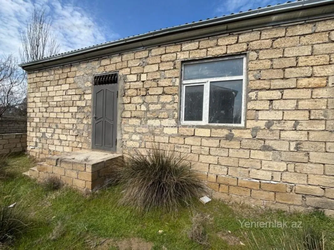 Satılır 3 otaqlı həyət evi 75 m²