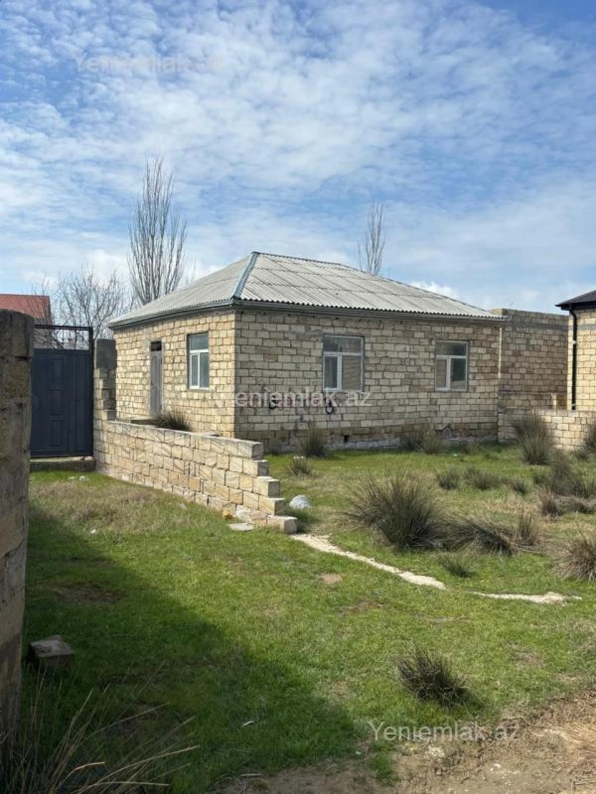 Satılır 3 otaqlı həyət evi 75 m²