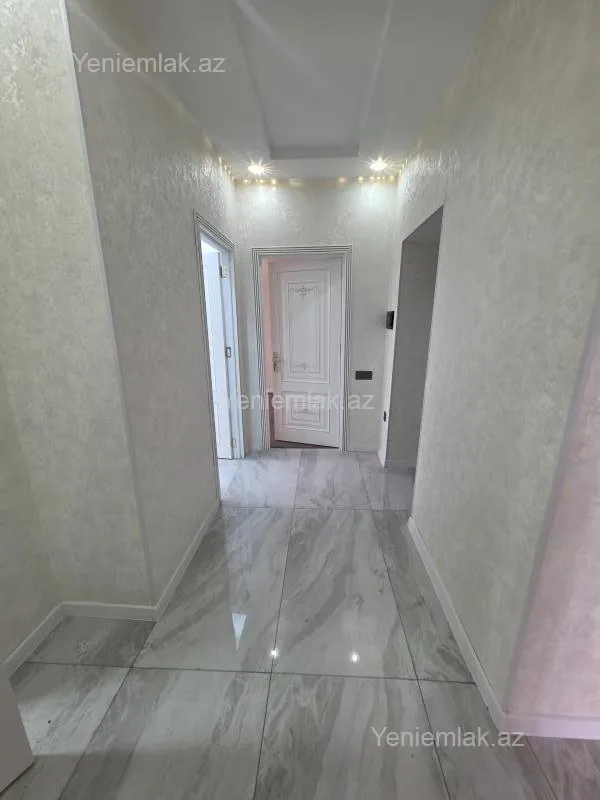 Satılır 3 otaqlı yeni tikili 76 m²