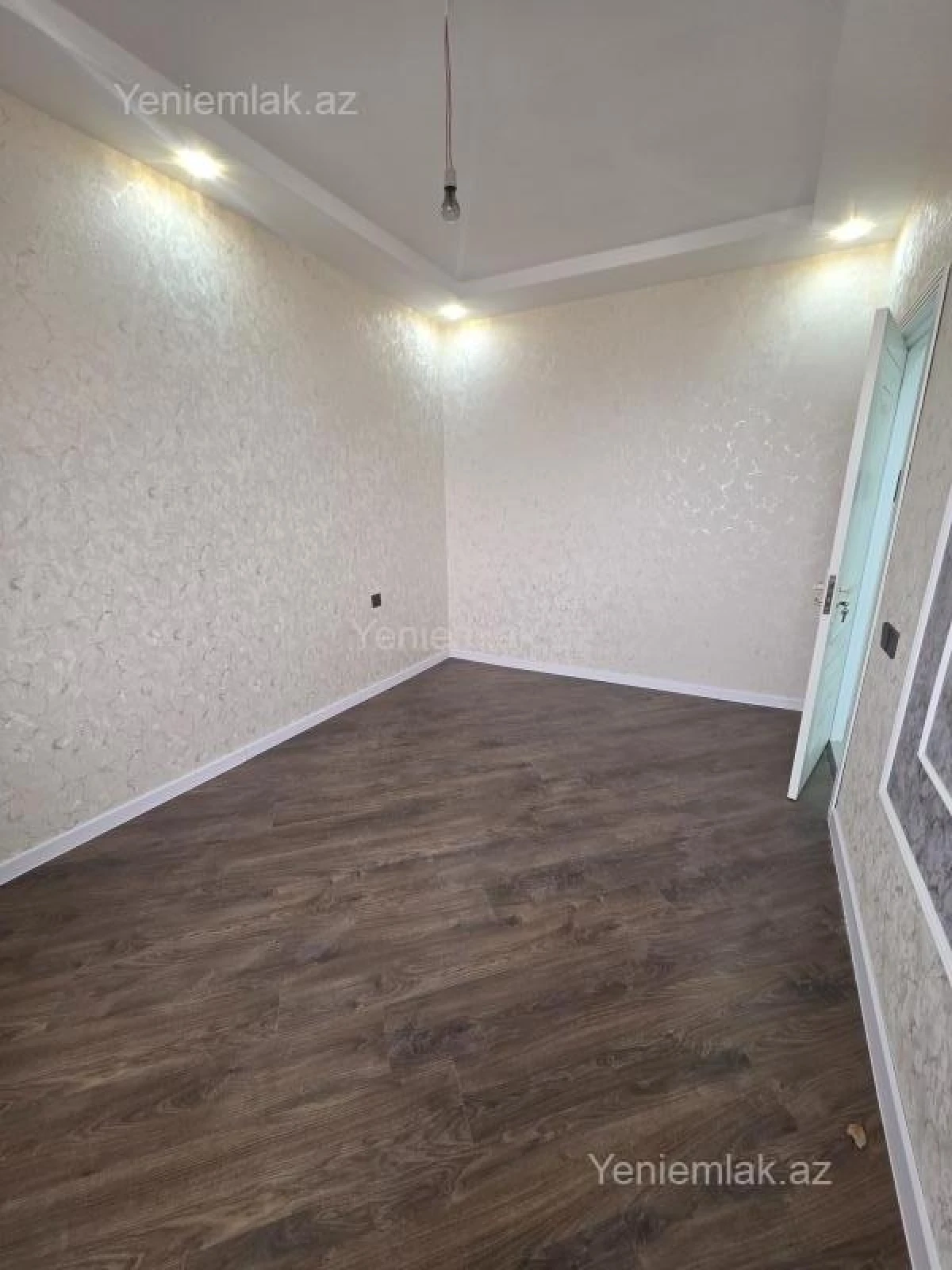 Satılır 3 otaqlı yeni tikili 76 m²