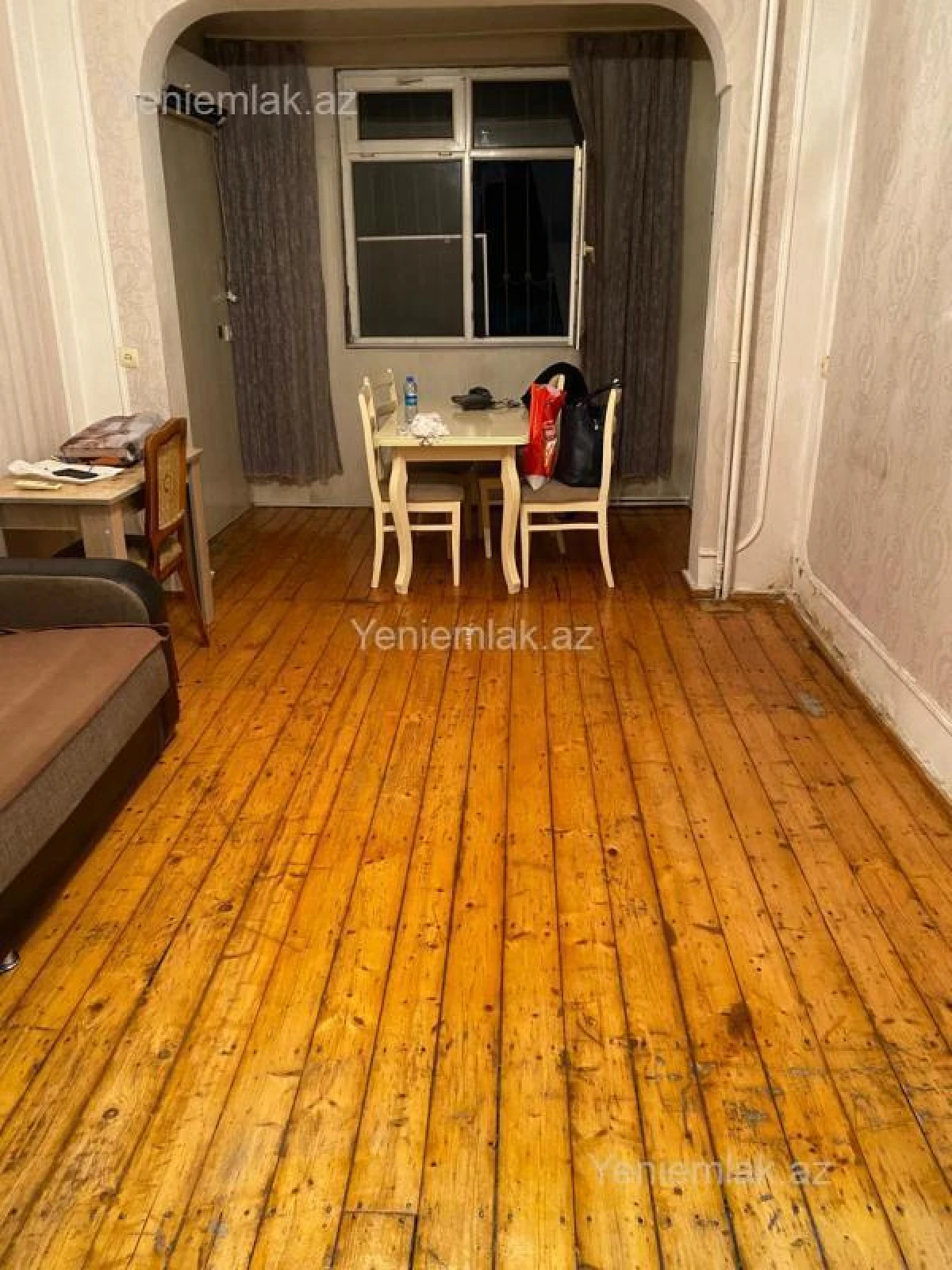 Satılır 2 otaqlı köhnə tikili 45 m²