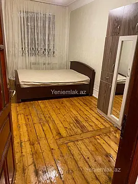 Satılır 2 otaqlı köhnə tikili 45 m²