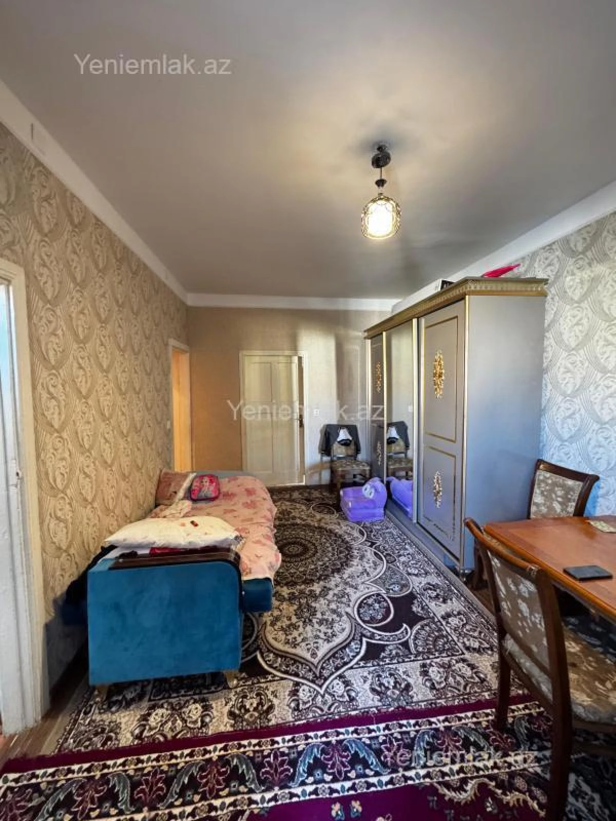 Satılır 2 otaqlı köhnə tikili 55 m²