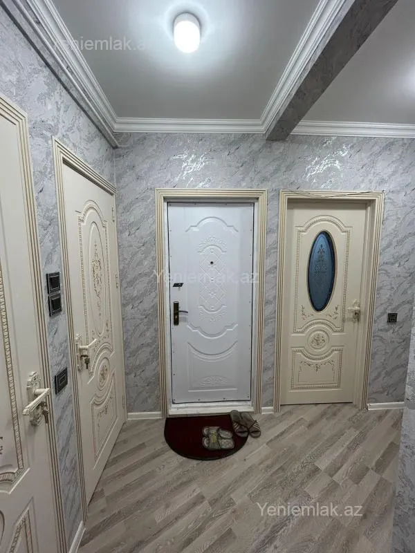 Satılır 2 otaqlı köhnə tikili 60 m²
