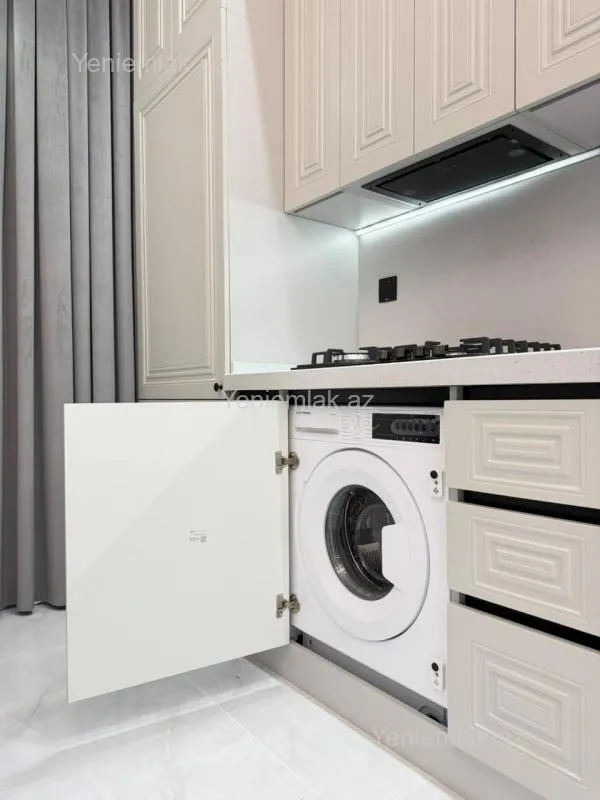 Satılır 3 otaqlı yeni tikili 110 m²