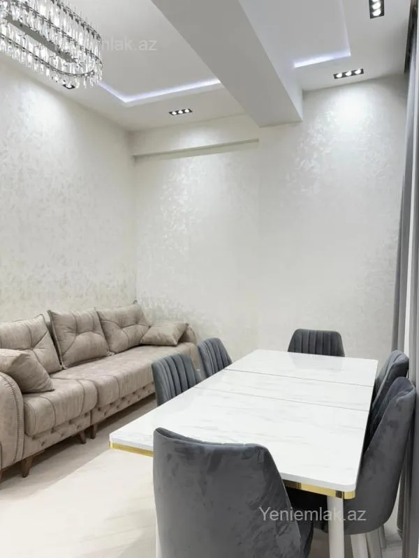 Satılır 3 otaqlı yeni tikili 110 m²
