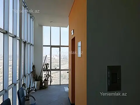 Satılır 16 otaqlı obyekt 12000 m²