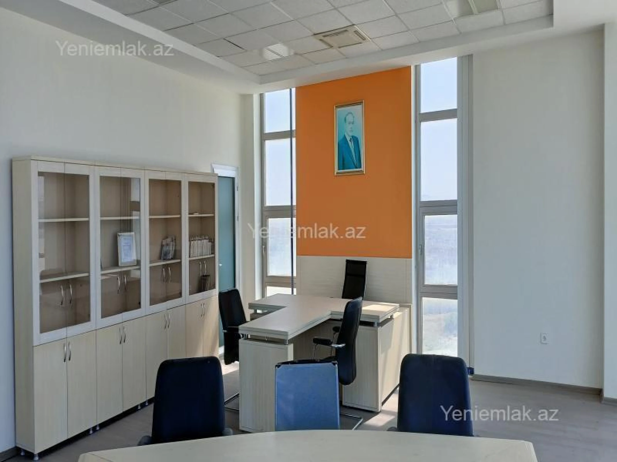Satılır 16 otaqlı obyekt 12000 m²