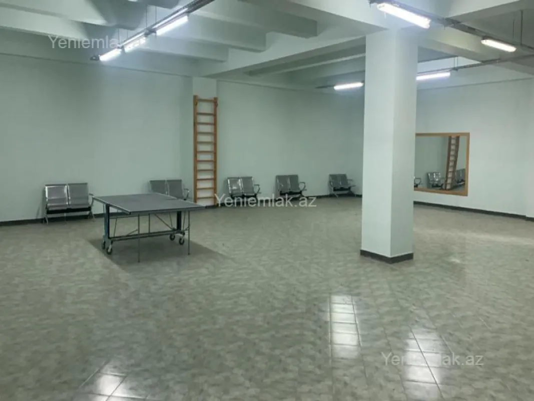 Satılır 16 otaqlı obyekt 12000 m²