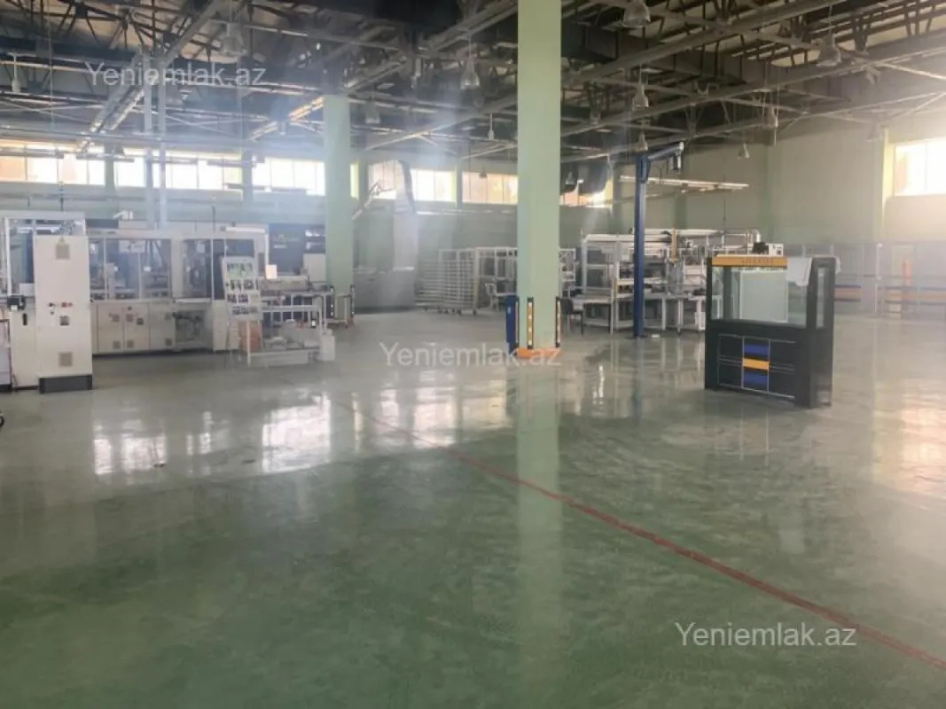 Satılır 16 otaqlı obyekt 12000 m²