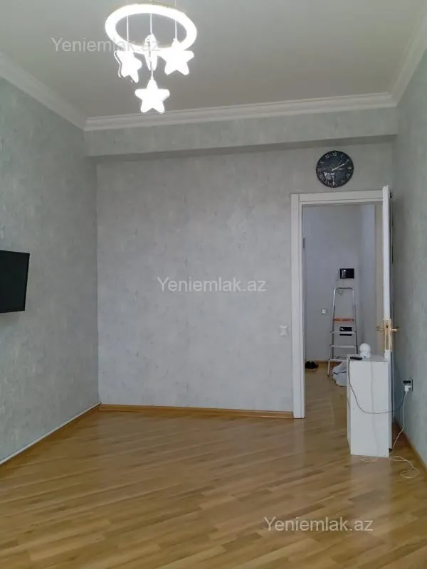 Satılır 3 otaqlı yeni tikili 92 m²