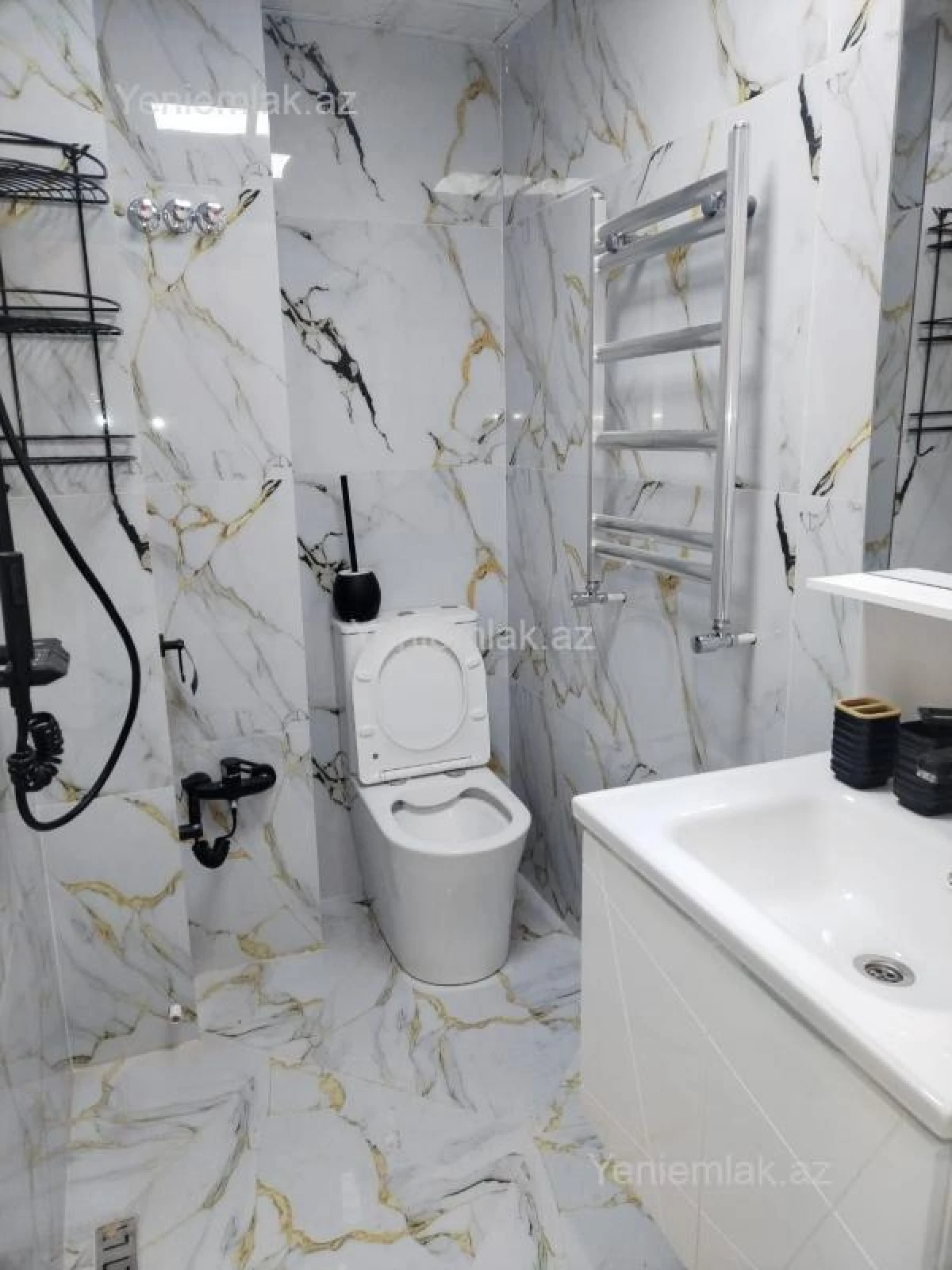 Satılır 2 otaqlı köhnə tikili 35 m²