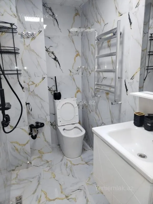 Satılır 2 otaqlı köhnə tikili 35 m²