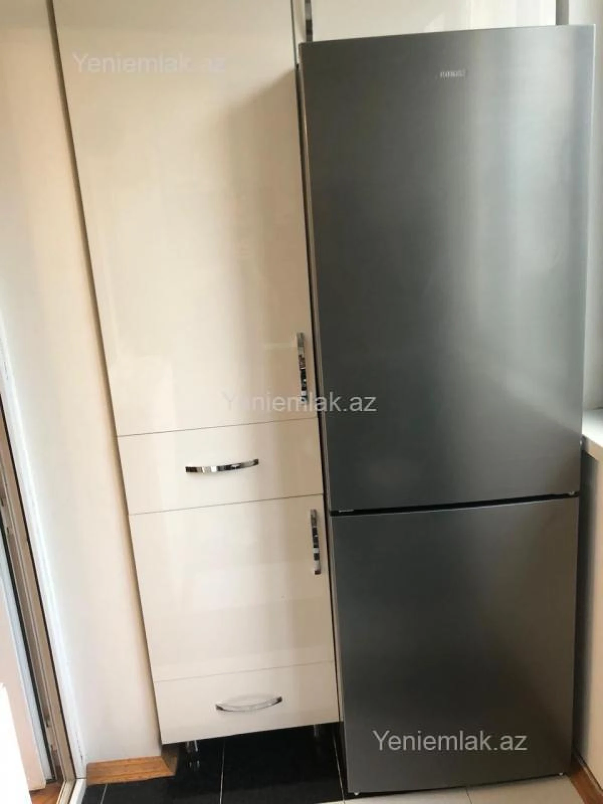 Satılır 2 otaqlı köhnə tikili 50 m²