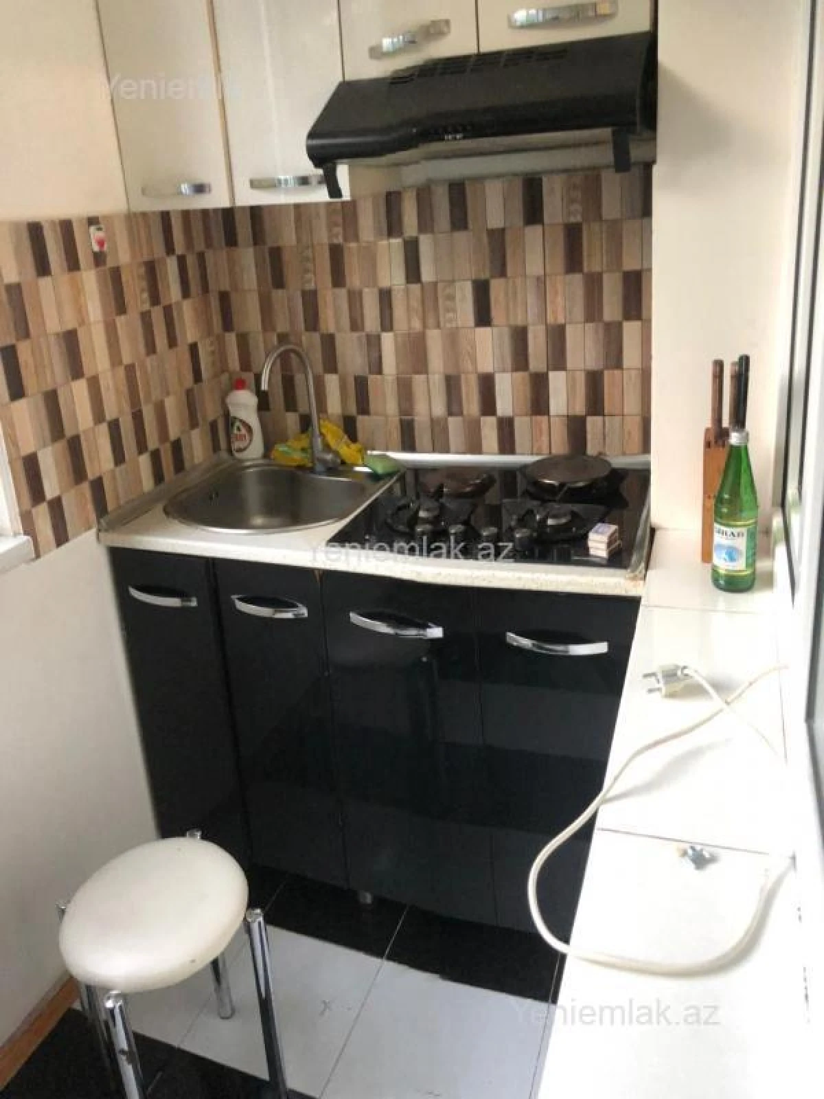 Satılır 2 otaqlı köhnə tikili 50 m²