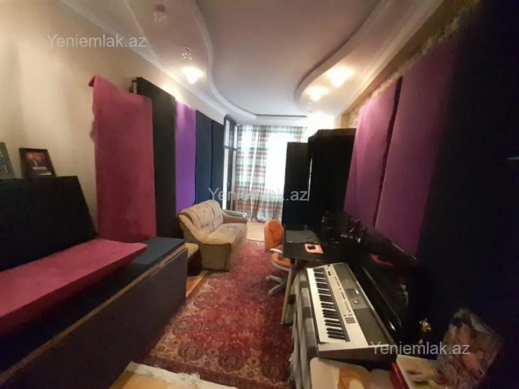 Satılır 3 otaqlı yeni tikili 140 m²