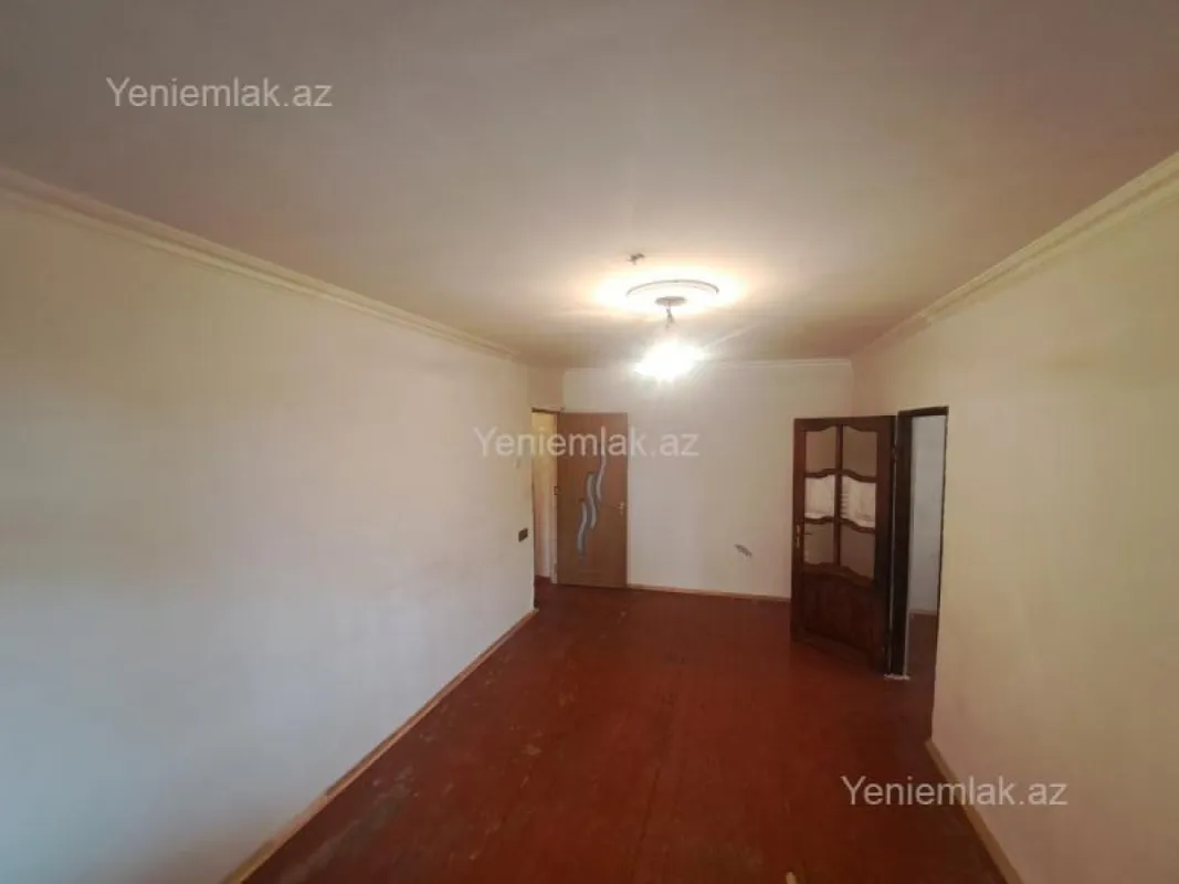 Satılır 2 otaqlı köhnə tikili 48 m²