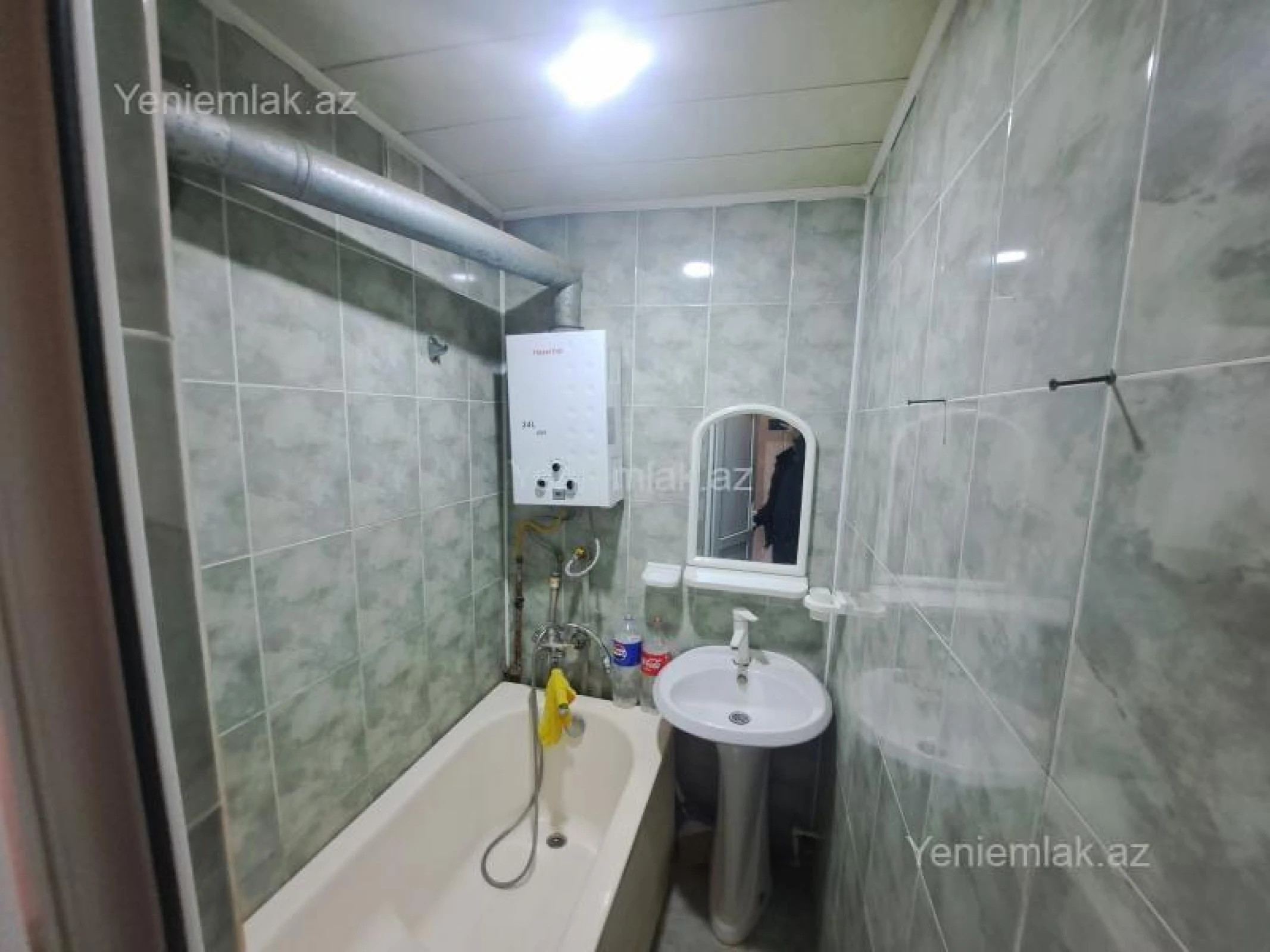 Satılır 2 otaqlı köhnə tikili 48 m²