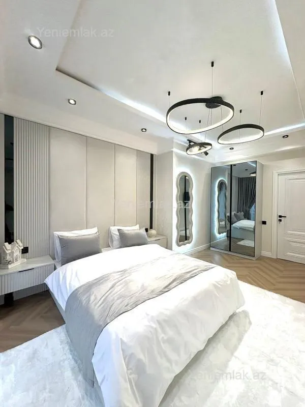 Satılır 3 otaqlı yeni tikili 100.5 m²