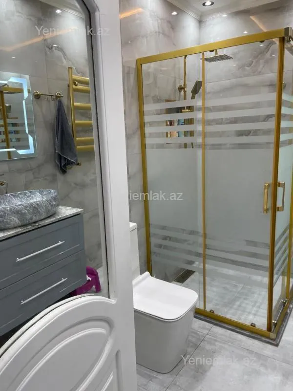 Satılır 6 otaqlı həyət evi 280 m²