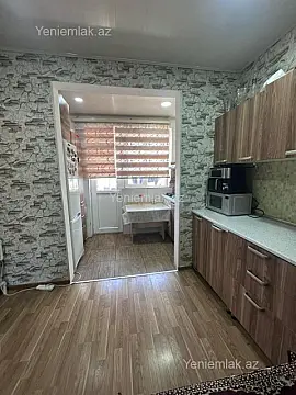 Satılır 2 otaqlı köhnə tikili 70 m²