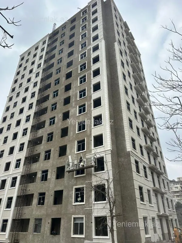 Satılır 3 otaqlı yeni tikili 128 m²